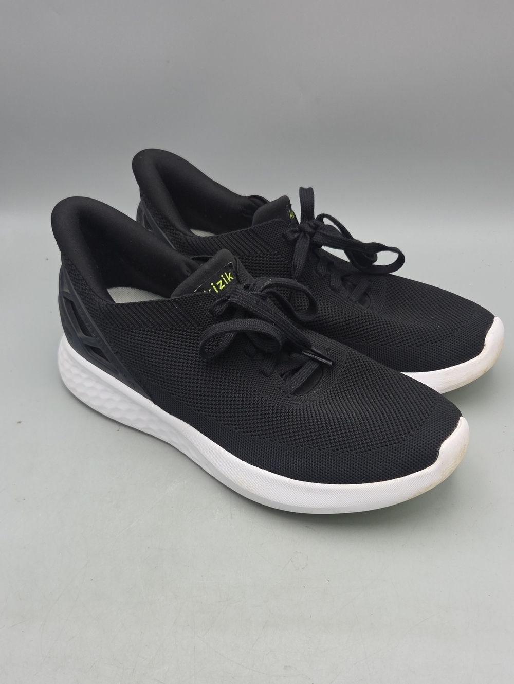 Kizik Athens Black Hands-Free Slip On Sneakers Womens 10